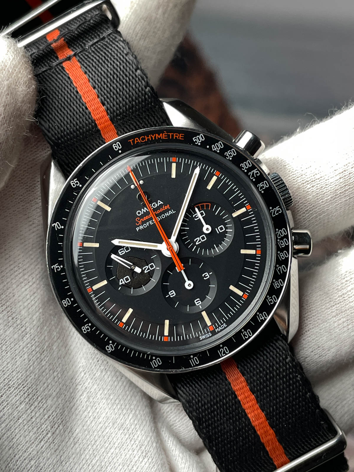 Omega Speedmaster Ultraman 311.12.42.30.01.001