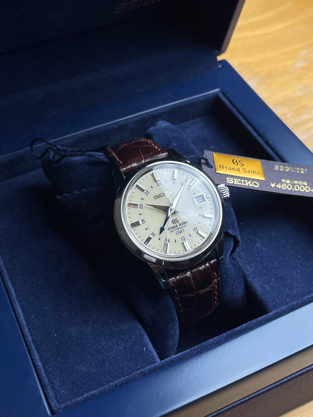 Grand Seiko Elegance GMT SBGM021 - Image 5