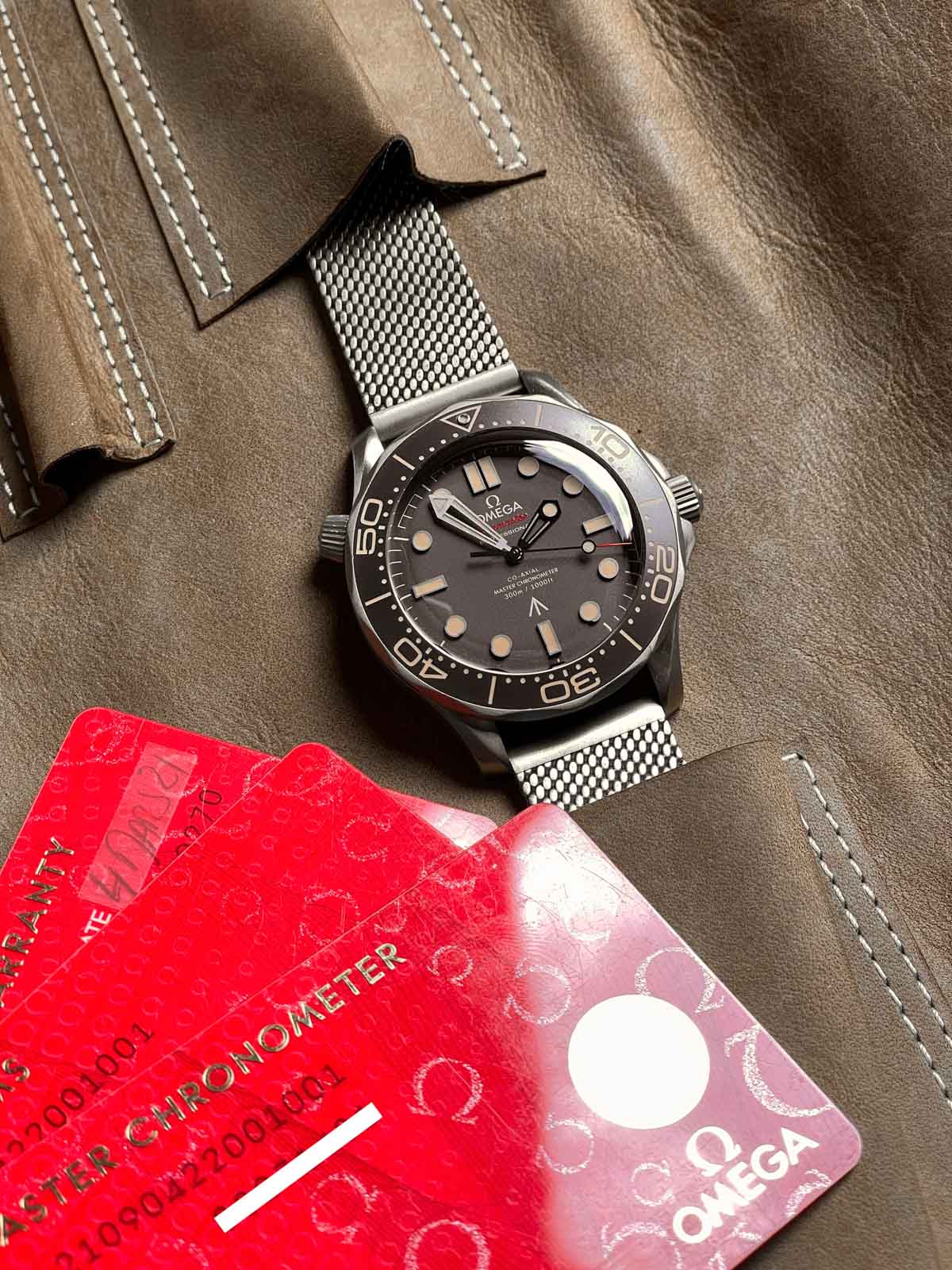 Omega Seamaster No Time To Die 210.90.42.20.01.001 - Image 5